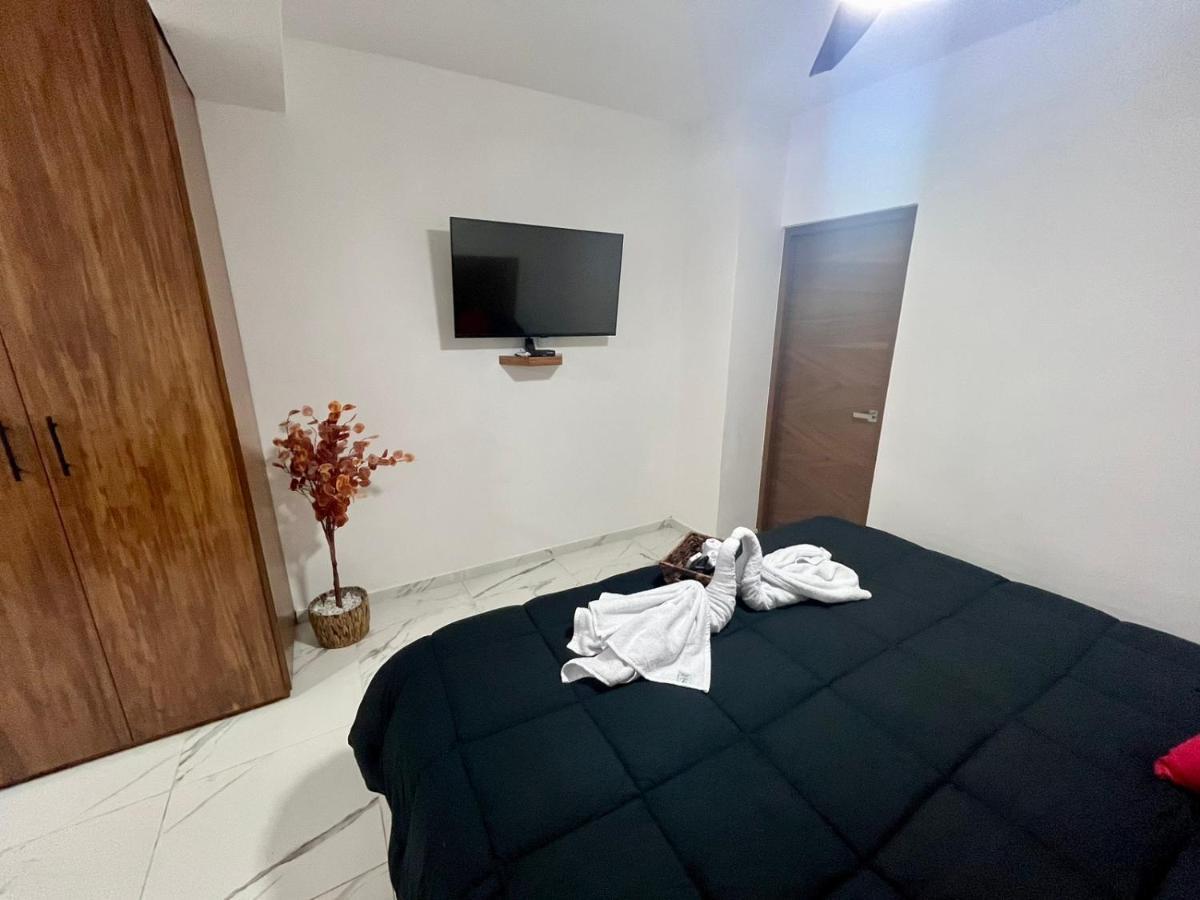 Hotel Ahau Playa Playa del Carmen Esterno foto
